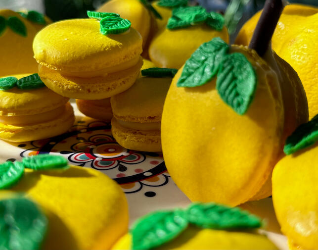 Lemon Shaped Macarons