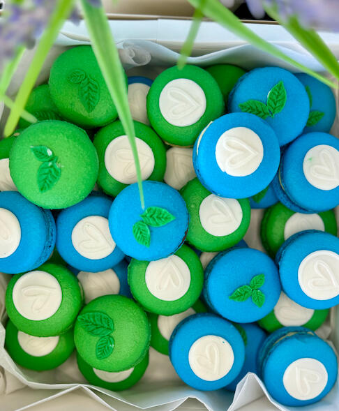 Customized Macarons